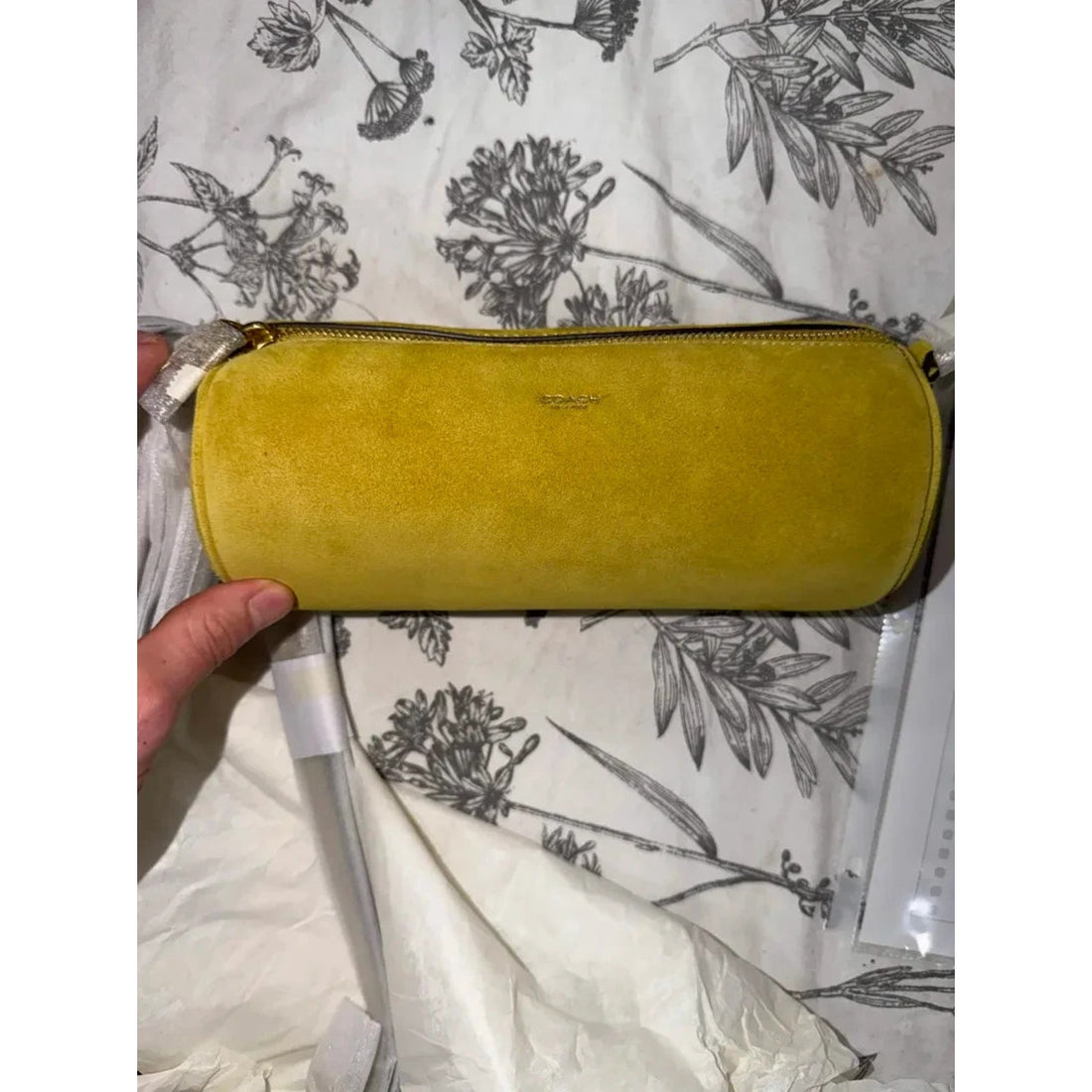B5-005 NWT Coach Small Barrel Bag in Citron Suede CDY81