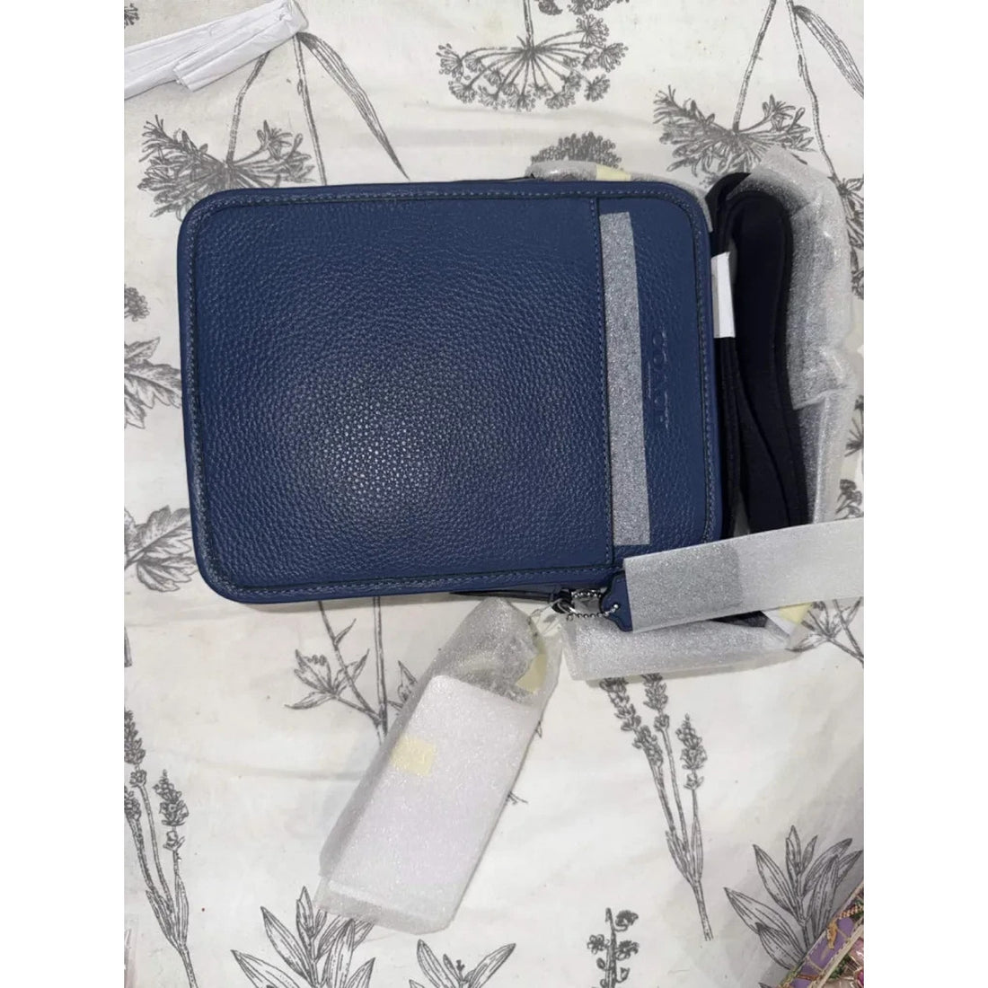 B7-004 NWT Coach Sullivan Crossbody Bag W/Charm