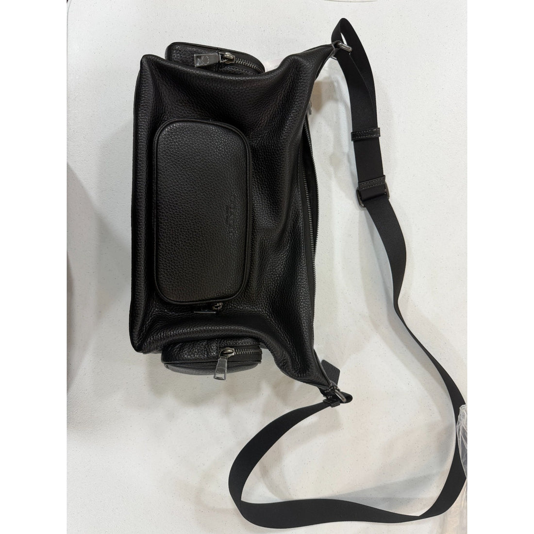 B1-007 NWT Coach Finn Crossbody with Pockets in Black Pebble Leather CCG15