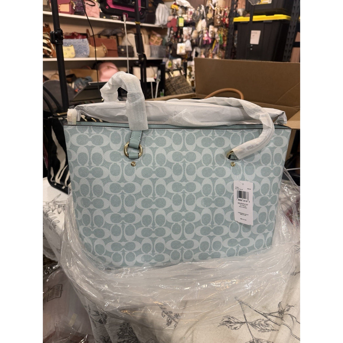 B3-013 NWT COACH Station Tote Bag In Maxi Signature Canvas CCD69 Gold/Light Blue