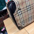 Burberrys duffle leather corner condition