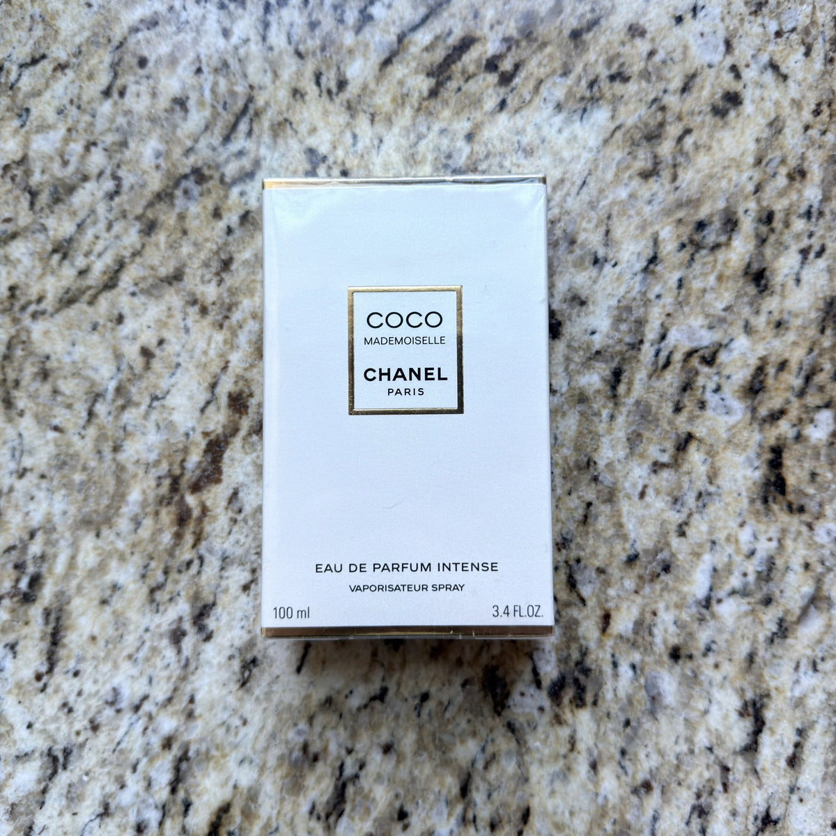 Chanel Coco Mademoiselle Intense sealed box front