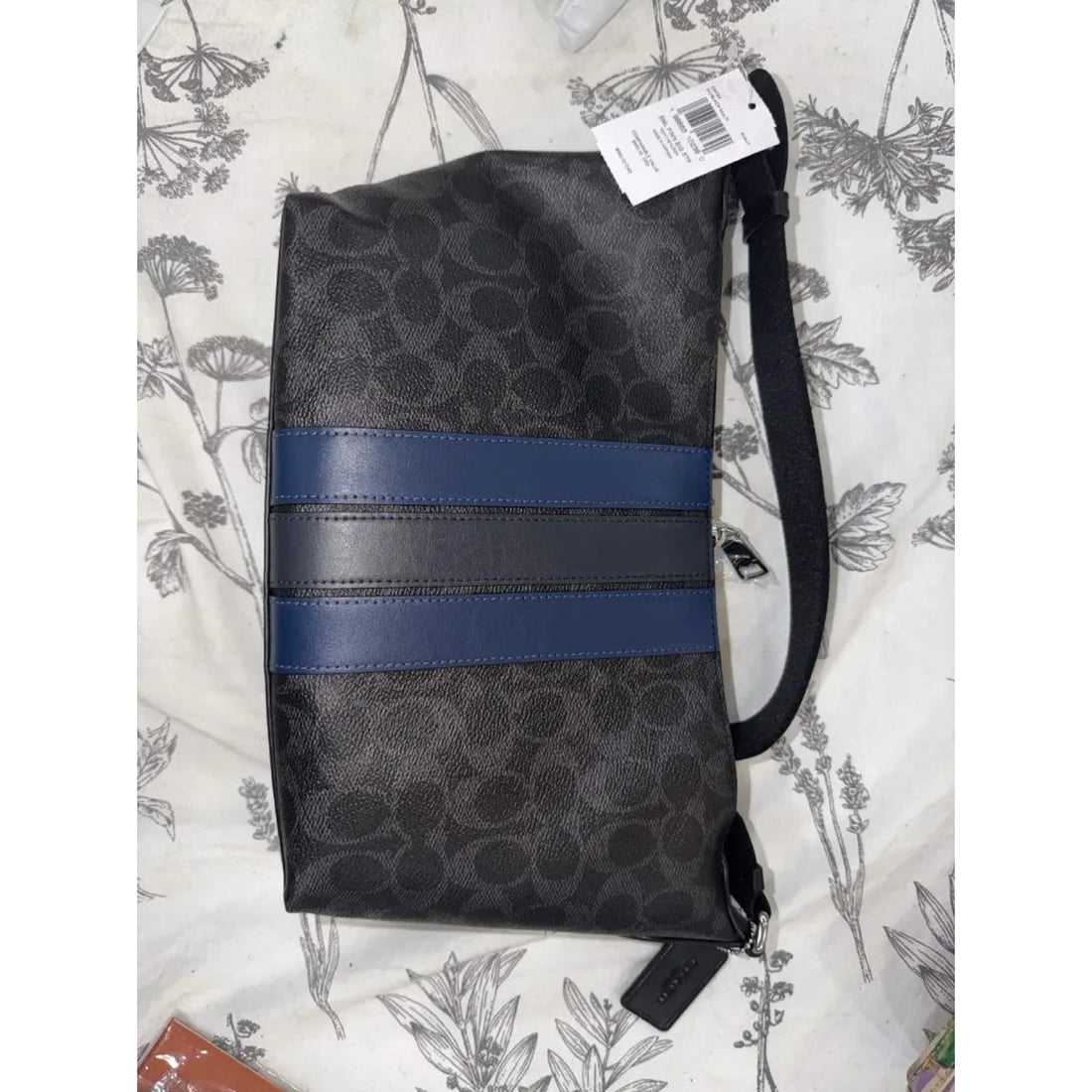 B7-007 NWT Coach Small Finn Crossbody Bag CDC62 Black