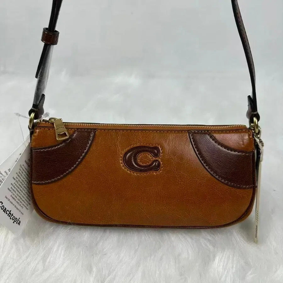 B6-004 NWT Coach Coachtopia Bowling Small Shoulder Bag Leather/Tan/Saddle CFB01