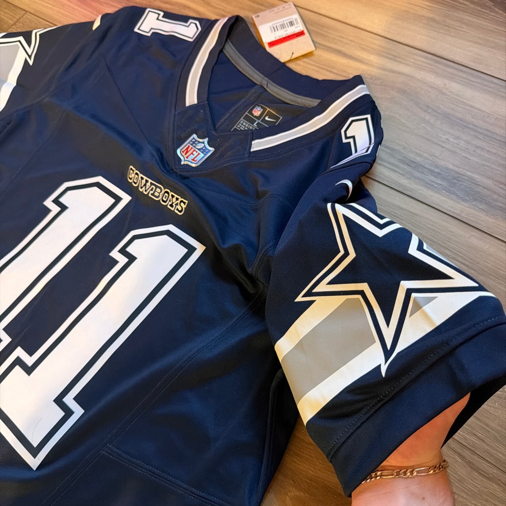 Cowboys Parsons #11 navy jersey sleeve number and trim detail