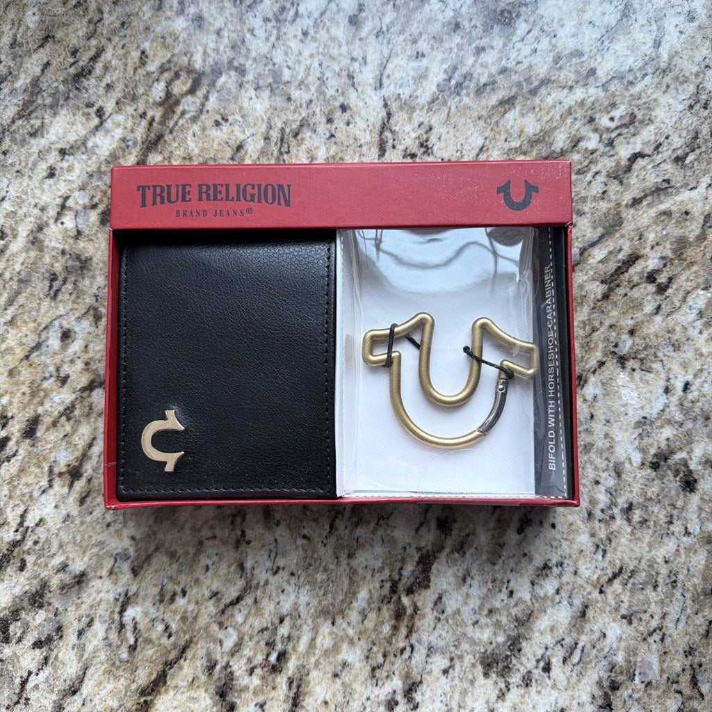 True Religion black bifold wallet and gold horseshoe carabiner gift set in box