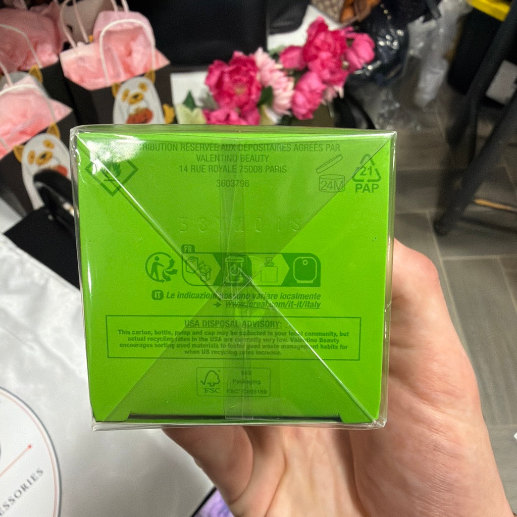 Valentino Born in Roma Green Stravaganza box bottom batch code